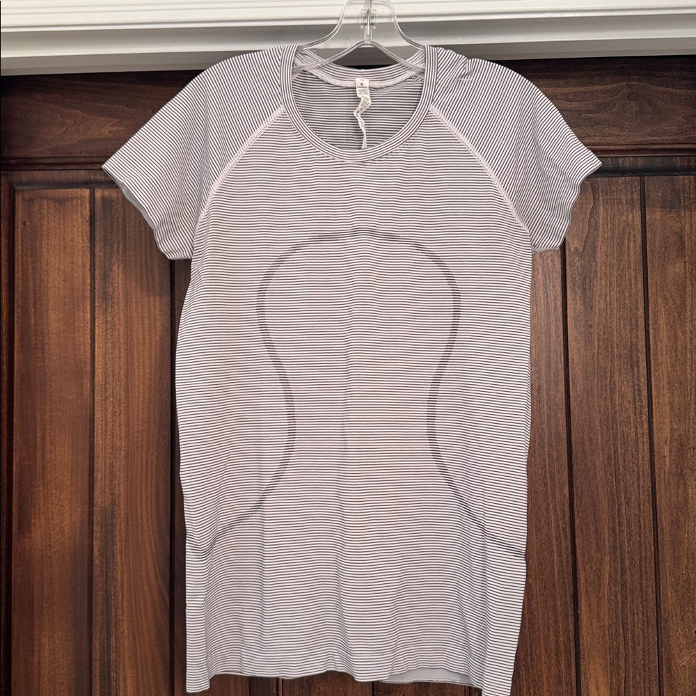 Lululemon Swiftly Relaxed Short Sleeve Shirt